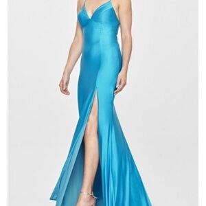 Elegant Blue Evening Gown